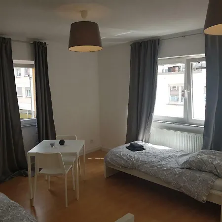 Apartments Kaiserslautern Гостевой дом